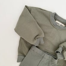 Load image into Gallery viewer, Hollis Sweatshirt Set in Green
