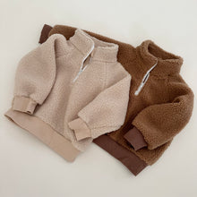 Load image into Gallery viewer, Sherpa Pullover in Brown
