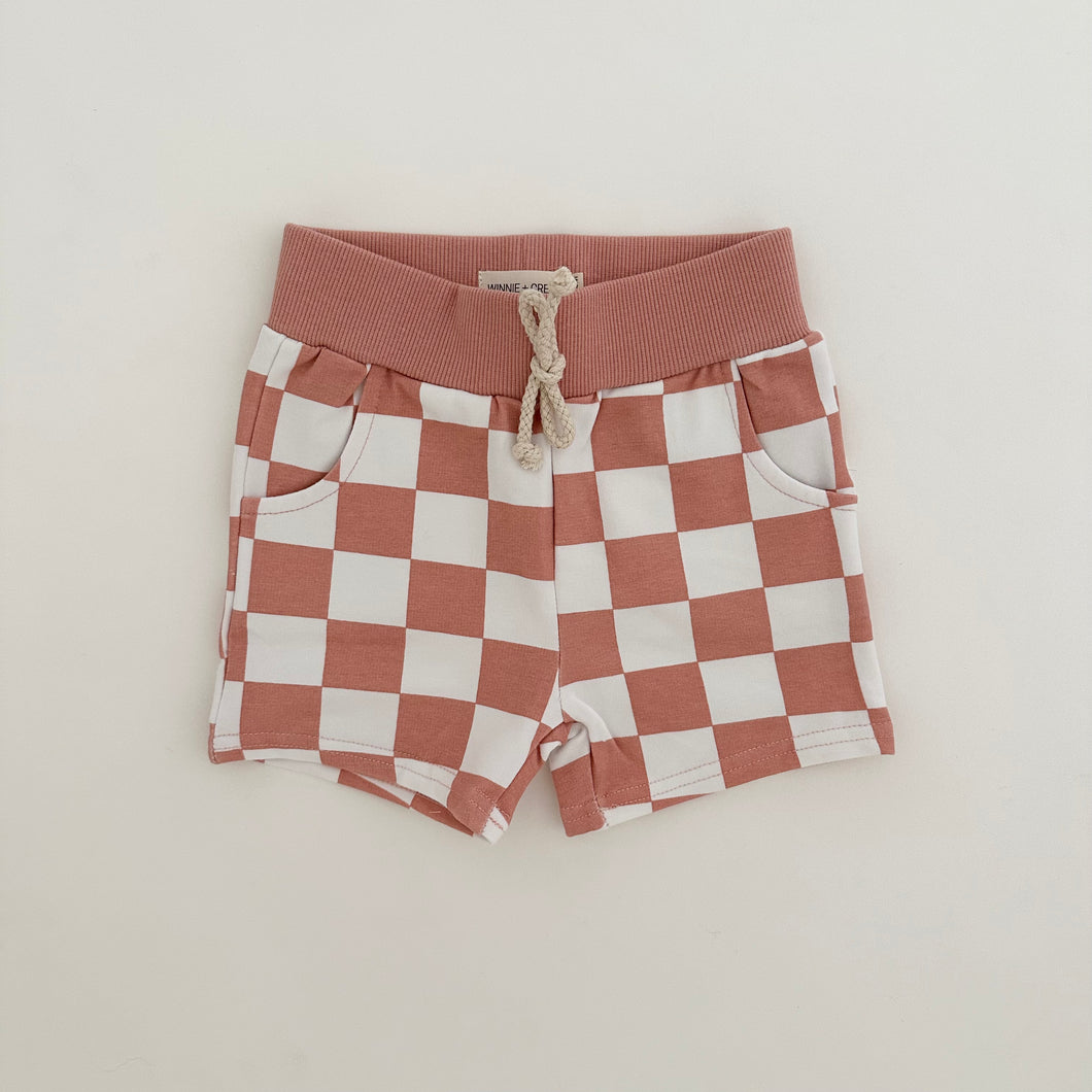 The Checkered Collection - Shorts in Pink